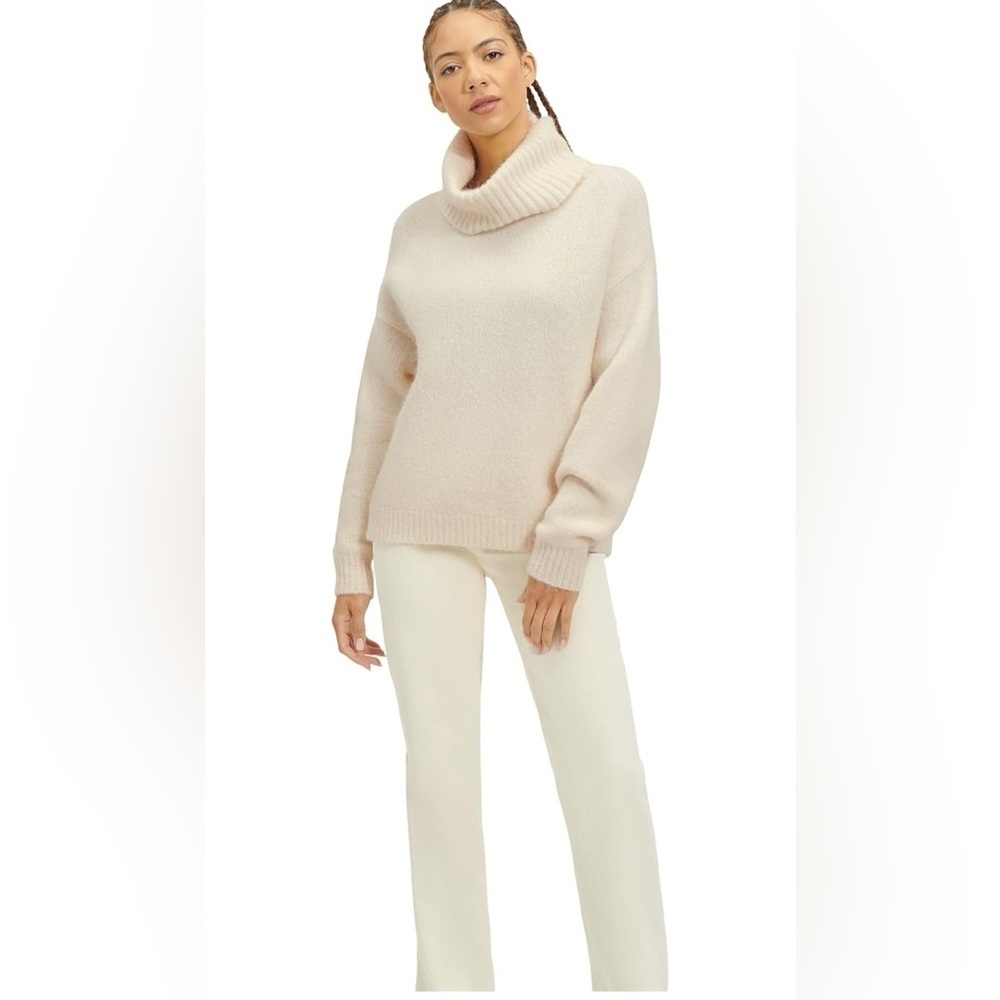 UGG Alpaca/Wool Blend Lylah Rollneck Sweater in Cream |Size Large|